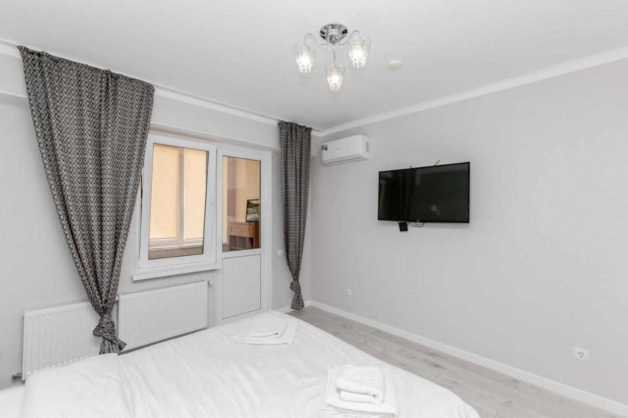 Apartament In Zona Centrala Si Parc تشيسيناو المظهر الخارجي الصورة